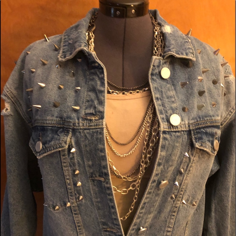 Studded & distressed denim jacket. Super cool😎😎